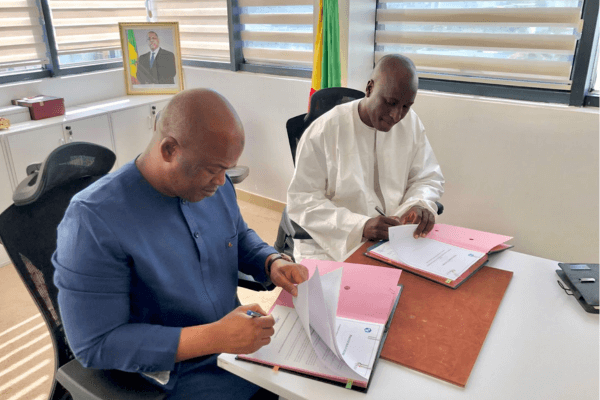 Signature between the BOS and THE AFRICAN INSTITUTE OF ISLAMIC FINANCE